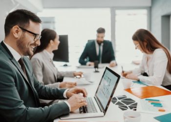 Com ajuda dos parceiros CSP as startups mantêm seus orçamentos sob controle e ainda usam tecnologias digitais inovadoras é adotando a computação em nuvem