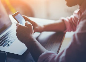 Configurando dispositivos móveis em massa e sem esforço: como o MDM pode ajudar?